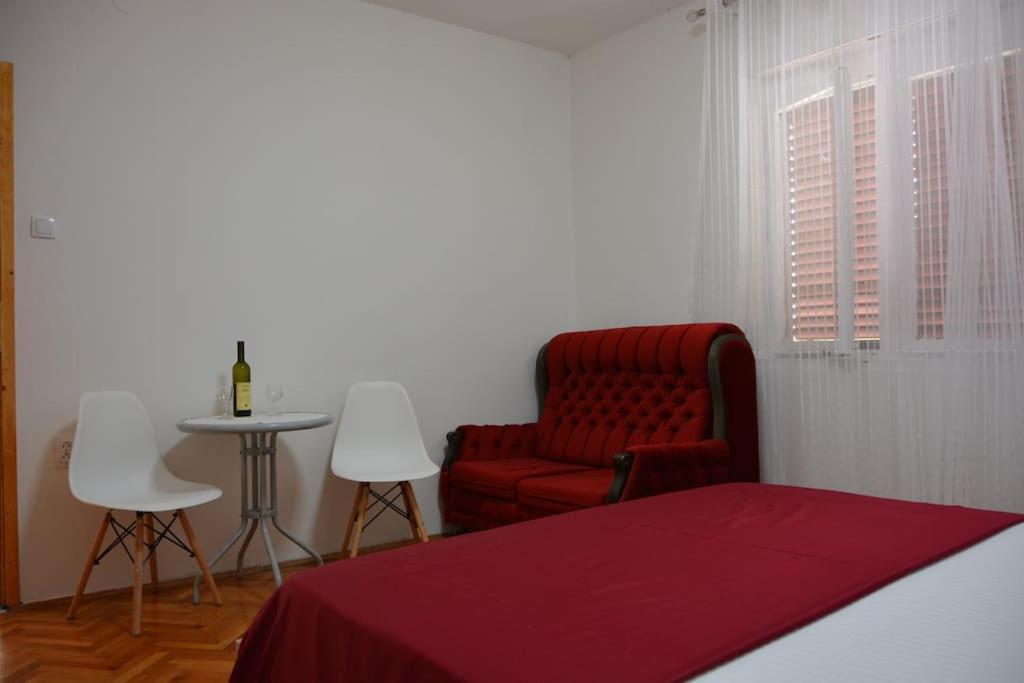 B&B Ana Вирпазар Екстериор снимка
